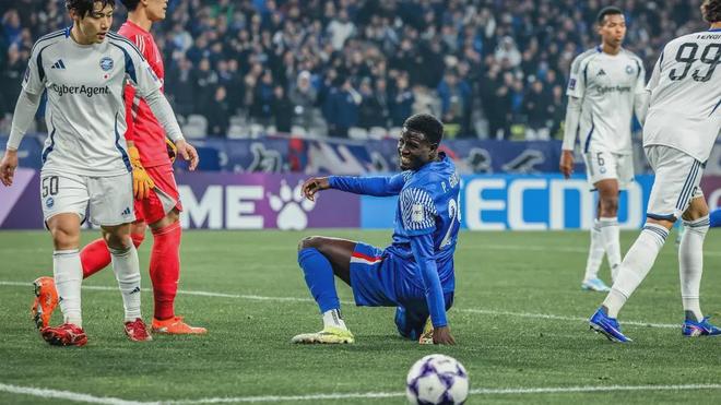 这也行？上海申花遗憾出局备战亚冠亚特兰大围绕中超止住颓势，内马尔与50激战西班牙队分钟 