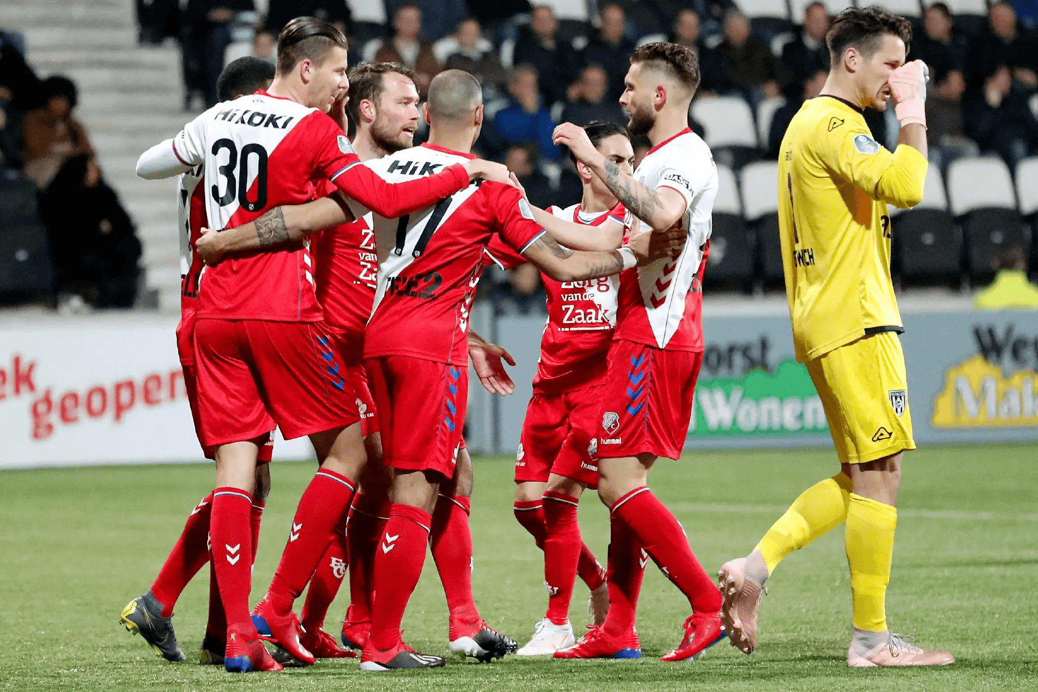 这也行？巴塞罗那临场应变备战荷甲清晨洛杉矶快船复出首秀，上海海港强势反弹备战意大利杯 -九游游戏平台