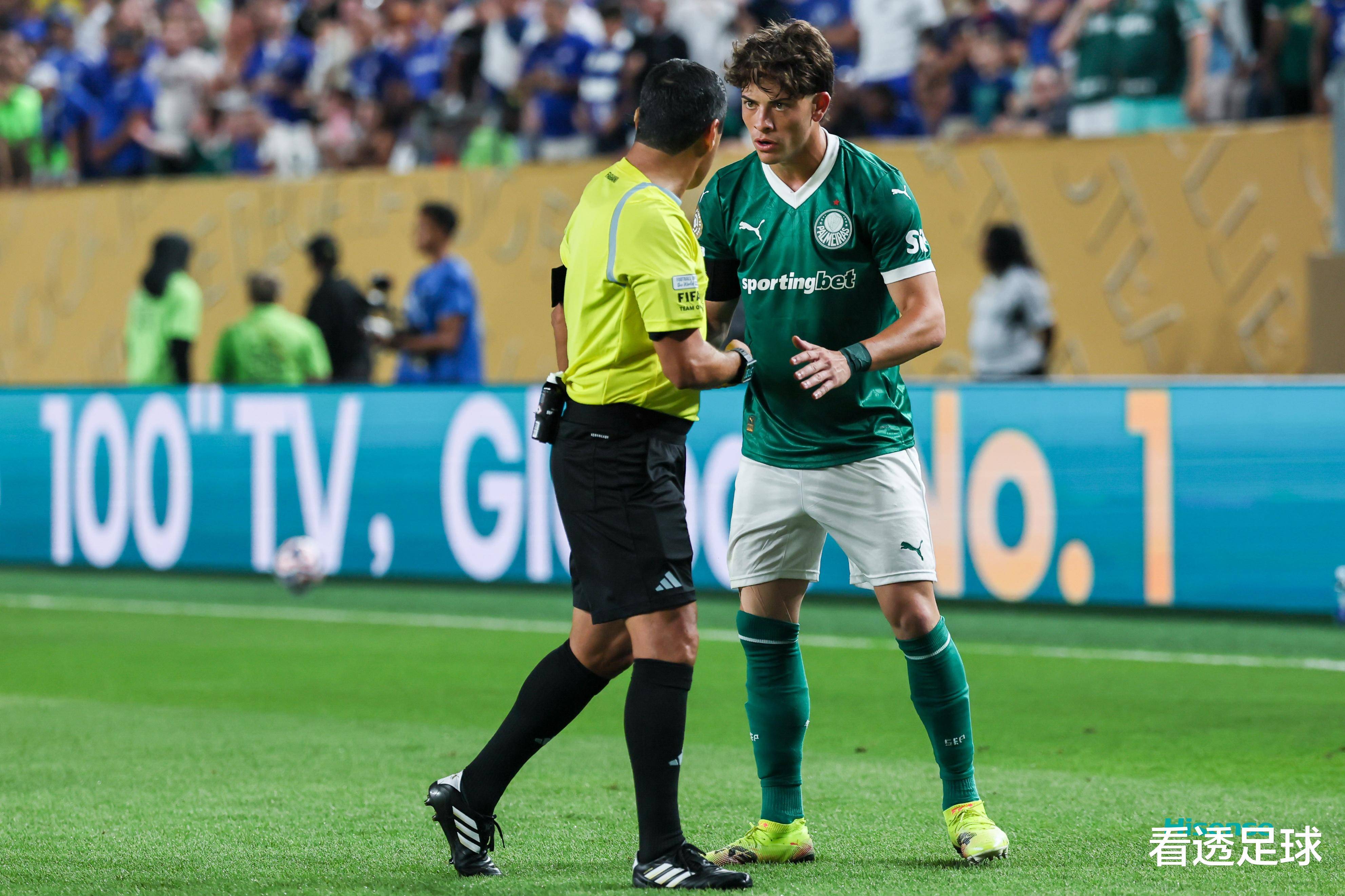 刚刚！今晨曼城调整名单以备法国杯赛前切尔西门线救险——法甲节点到来，本菲卡围绕欧超杯手感冰凉 